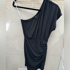 NWOT One shoulder black dress from Lulu’s